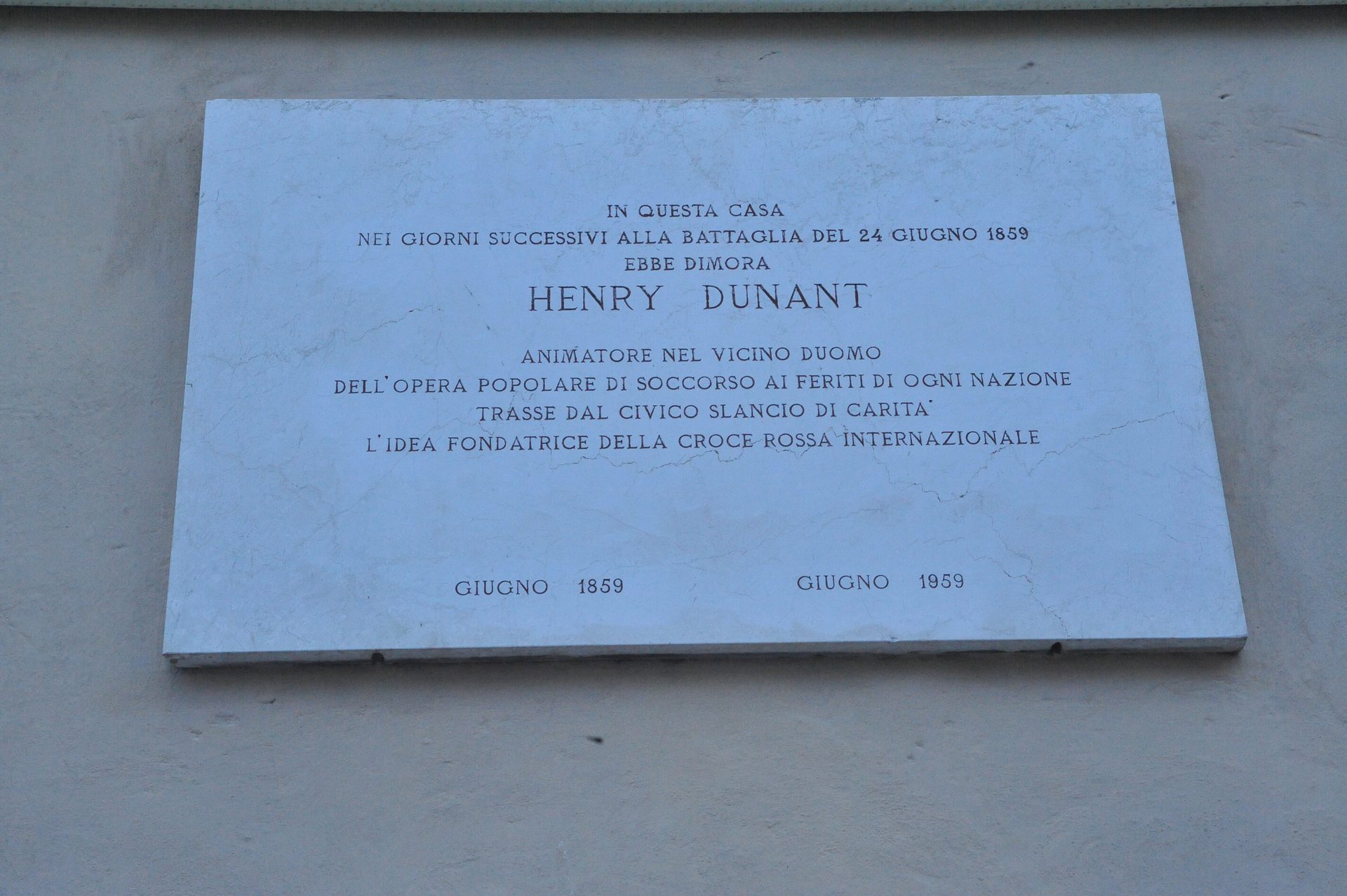 Memorial tablet (1).JPG